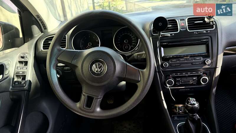 Хэтчбек Volkswagen Golf 2008 в Одессе