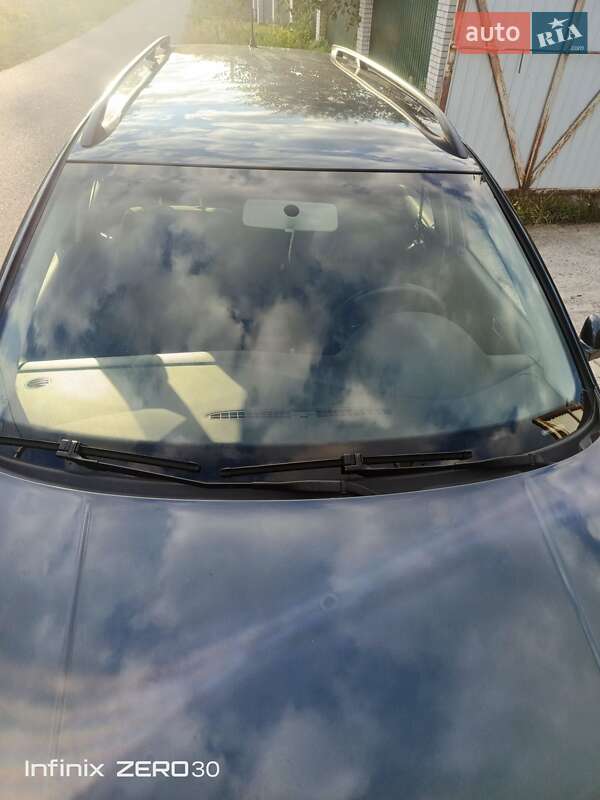 Універсал Volkswagen Golf 2005 в Обухові