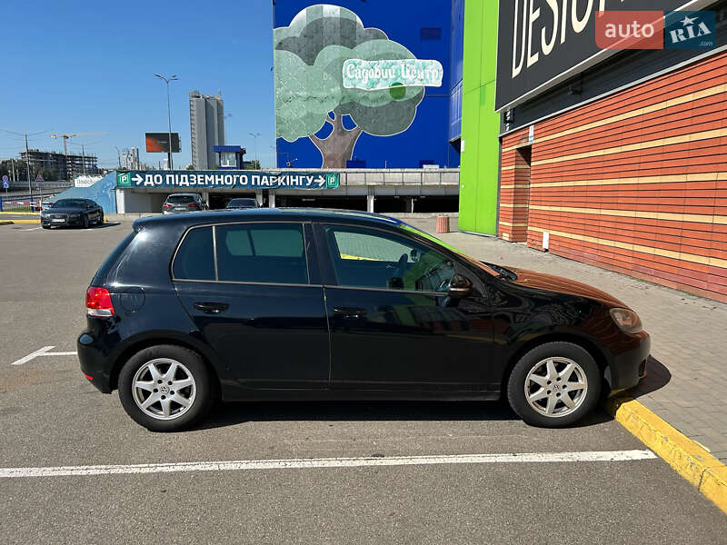 Хетчбек Volkswagen Golf 2008 в Ратному