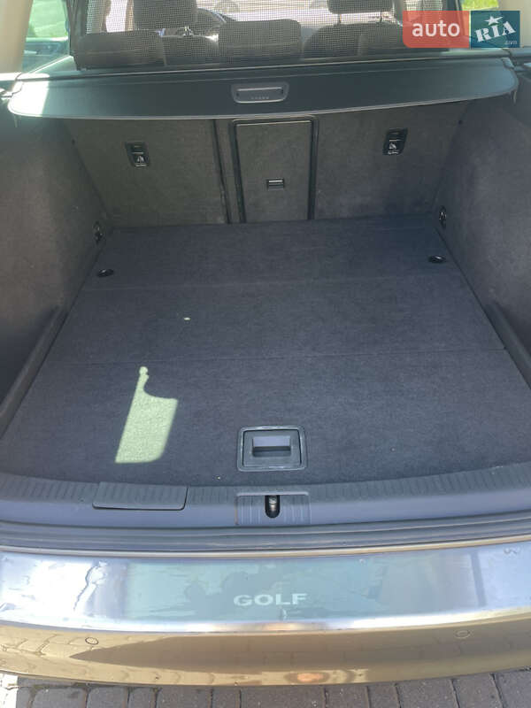 Універсал Volkswagen Golf 2015 в Хмельницькому