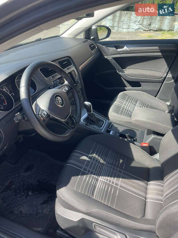 Універсал Volkswagen Golf 2015 в Хмельницькому