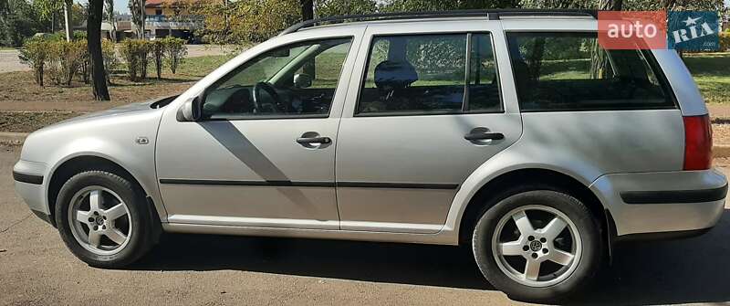 Универсал Volkswagen Golf 2001 в Кривом Роге