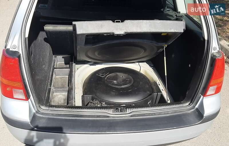 Универсал Volkswagen Golf 2001 в Кривом Роге