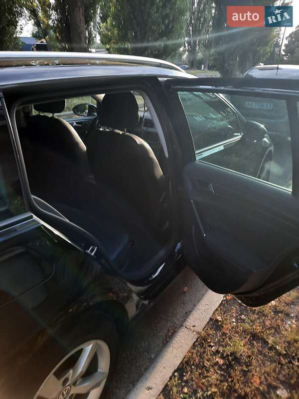 Универсал Volkswagen Golf 2015 в Киеве