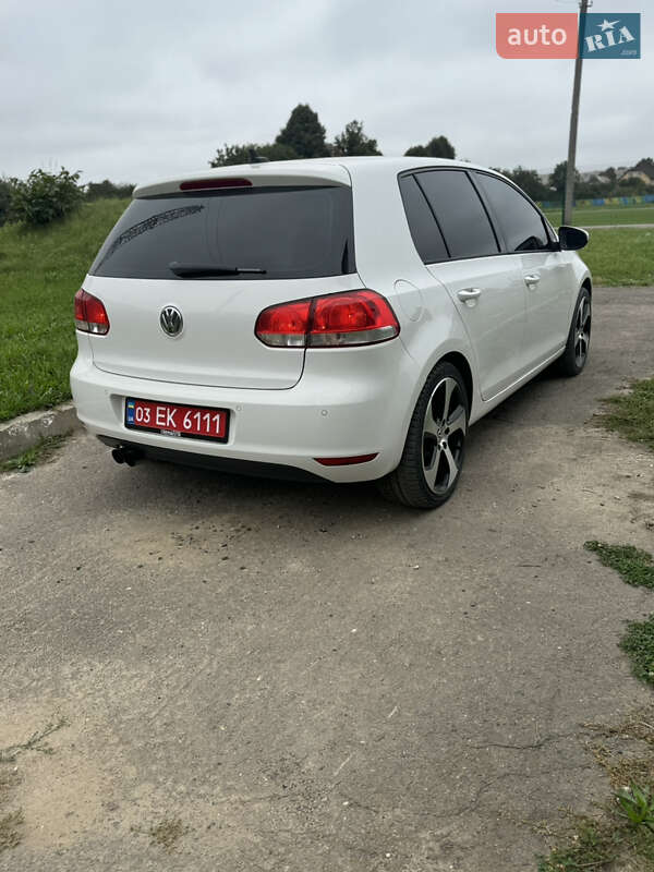 Хэтчбек Volkswagen Golf 2009 в Луцке