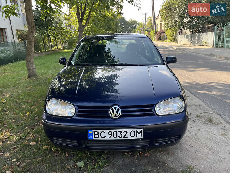 Volkswagen Golf 2000