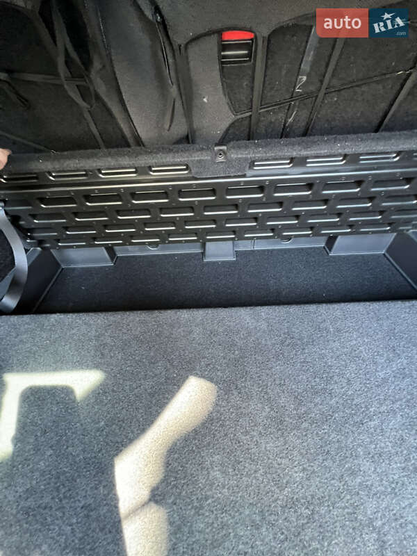 Универсал Volkswagen Golf 2012 в Ровно