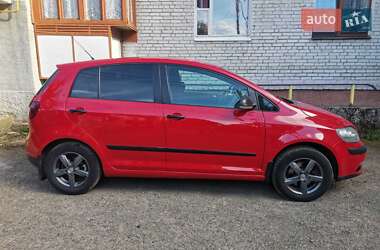 Хетчбек Volkswagen Golf 2006 в  фото 4 Хетчбек Volkswagen Golf 2006 в