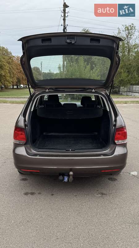 Універсал Volkswagen Golf 2011 в Броварах