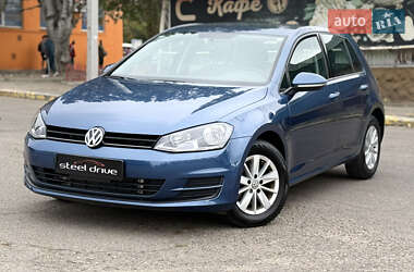 Хэтчбек Volkswagen Golf 2017 в Николаеве