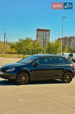 Хэтчбек Volkswagen Golf 2010 в Запорожье