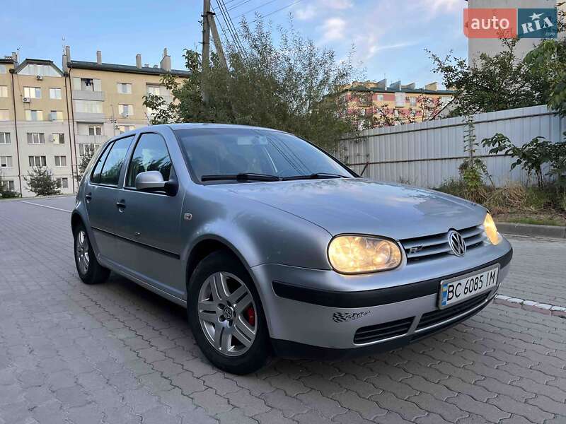 Volkswagen Golf 2002