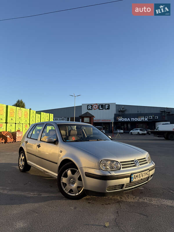 Volkswagen Golf 2001