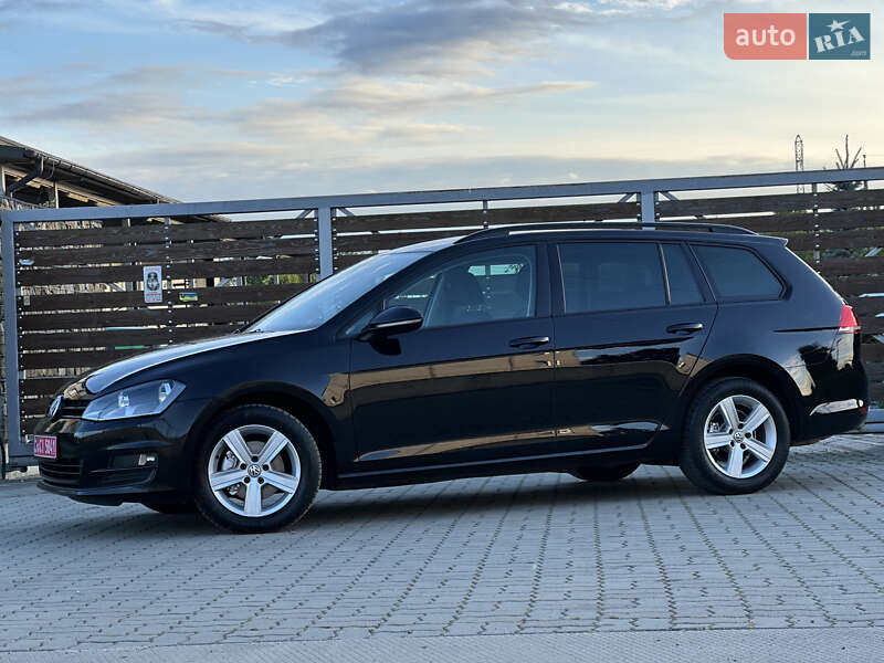 Универсал Volkswagen Golf 2015 в Стрые