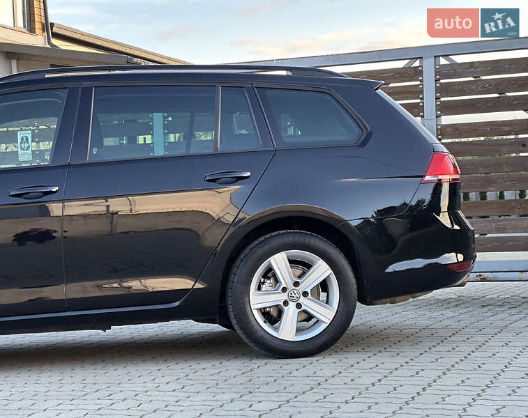 Универсал Volkswagen Golf 2015 в Стрые