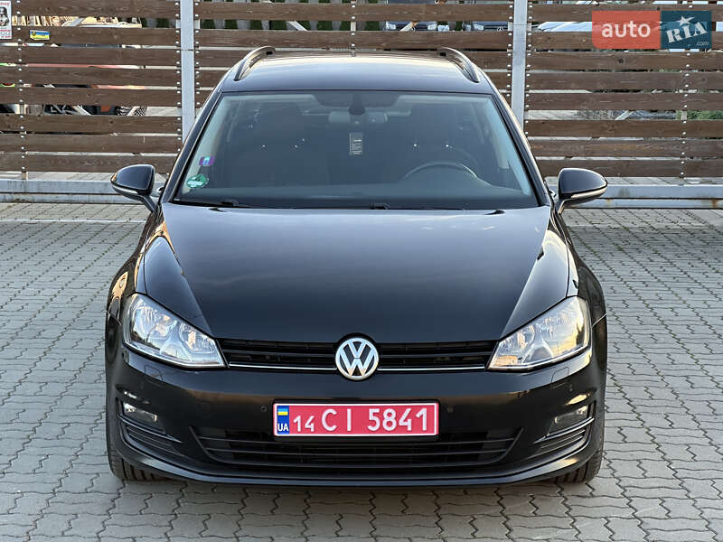 Универсал Volkswagen Golf 2015 в Стрые