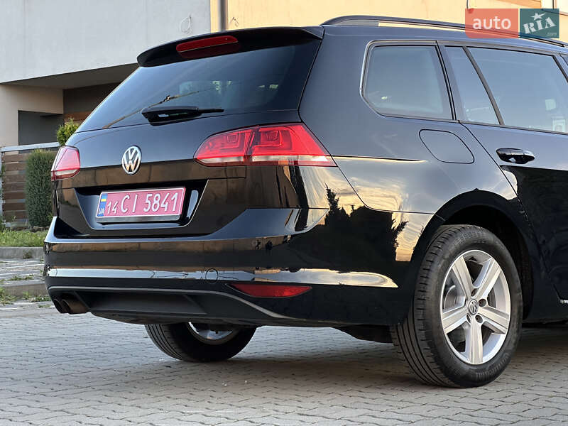 Универсал Volkswagen Golf 2015 в Стрые