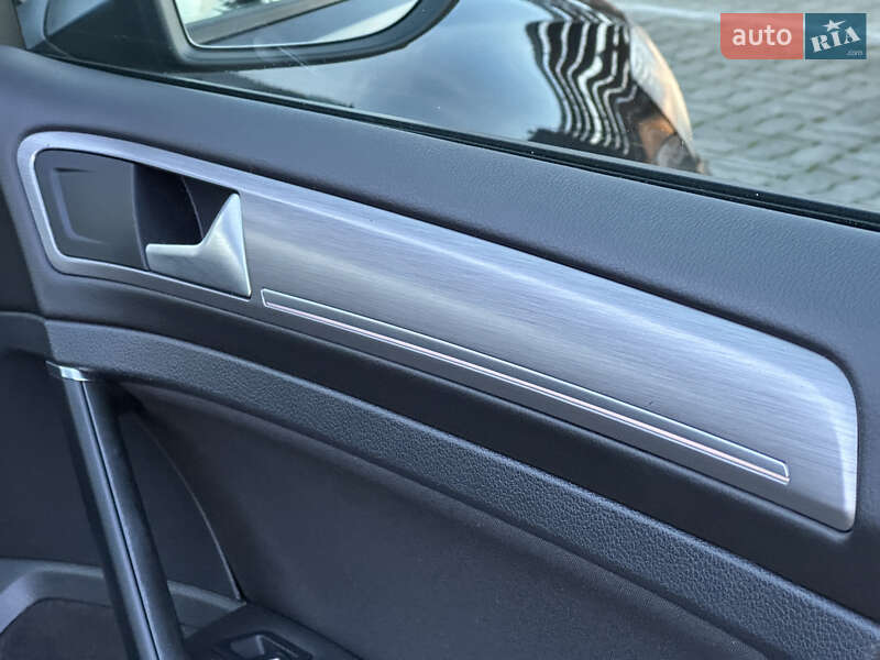 Универсал Volkswagen Golf 2015 в Стрые