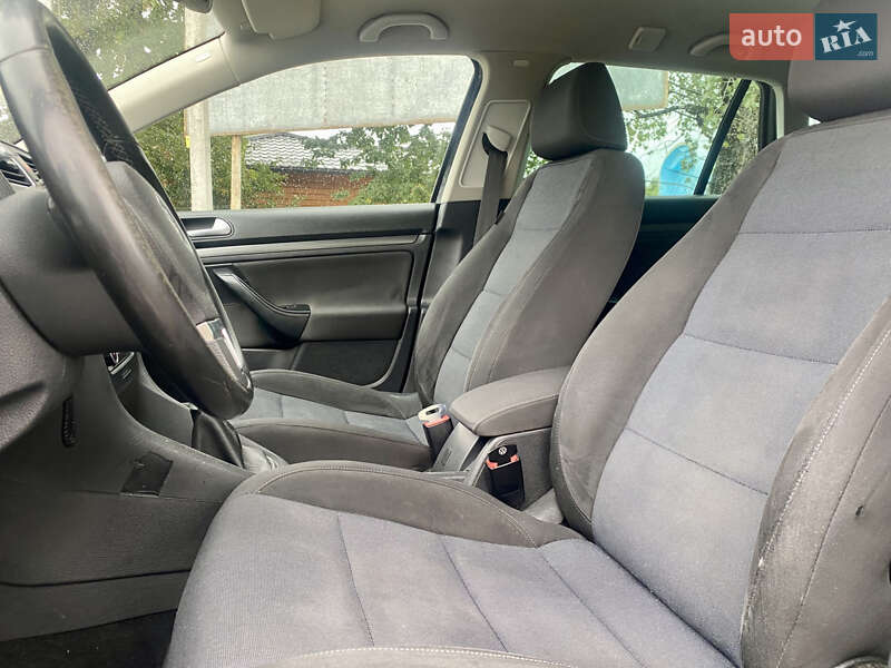 Универсал Volkswagen Golf 2012 в Виноградове