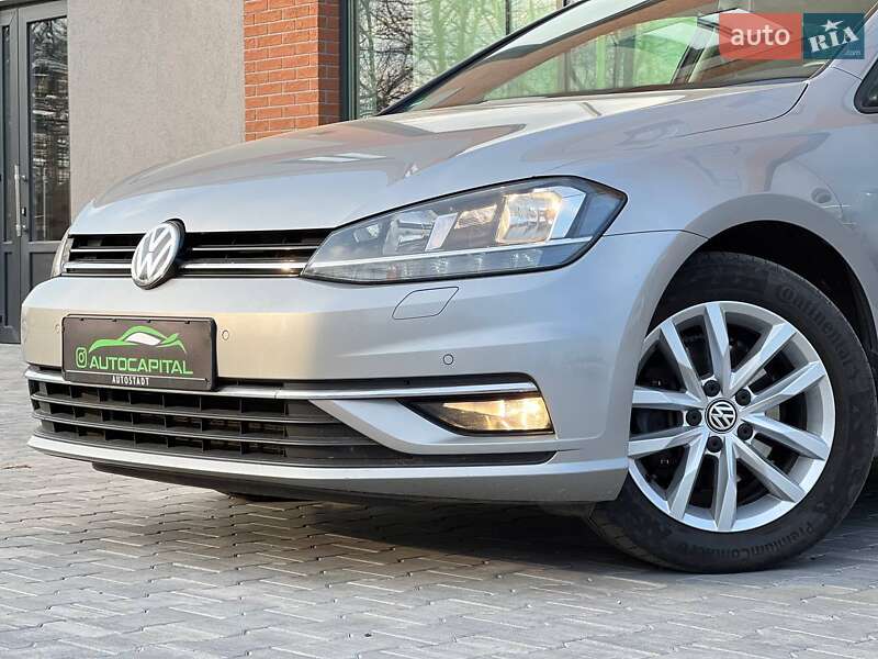 Универсал Volkswagen Golf 2019 в Киеве