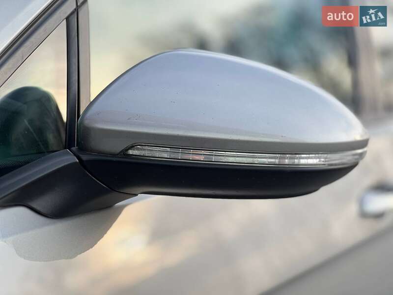 Универсал Volkswagen Golf 2019 в Киеве