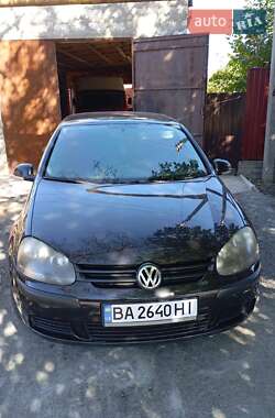 Хетчбек Volkswagen Golf 2004 в Подільську