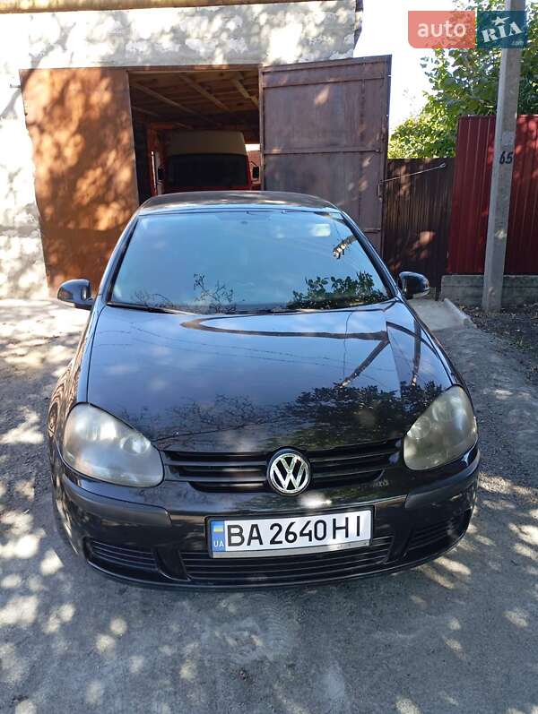 Volkswagen Golf 2004