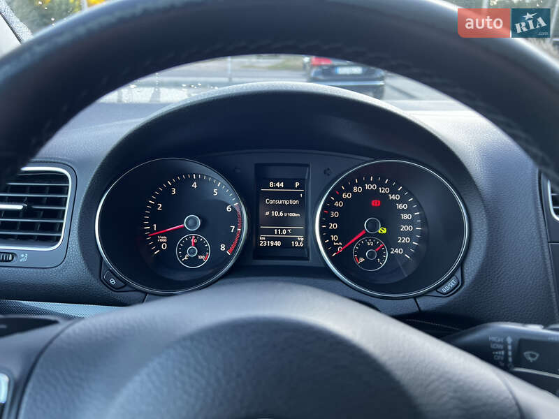 Хэтчбек Volkswagen Golf 2008 в Черкассах