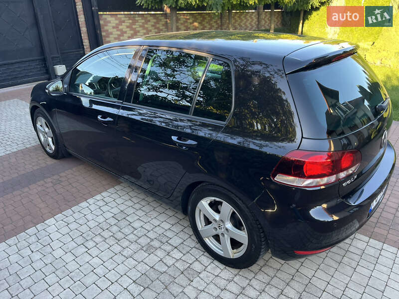 Хетчбек Volkswagen Golf 2010 в Луцьку