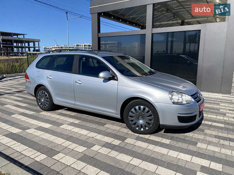 Універсал Volkswagen Golf 2008 в Львові