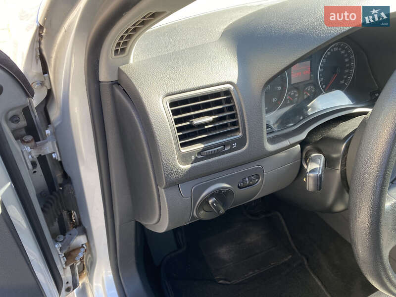 Універсал Volkswagen Golf 2008 в Львові