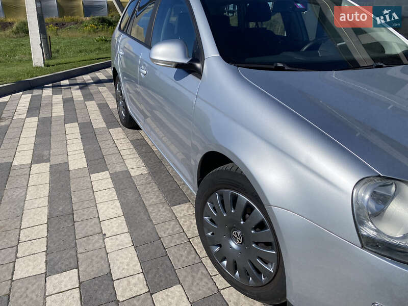 Універсал Volkswagen Golf 2008 в Львові