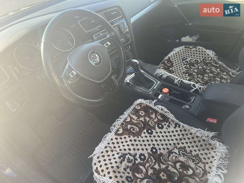 Хетчбек Volkswagen Golf 2013 в Полтаві