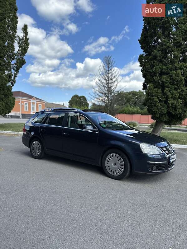 Універсал Volkswagen Golf 2008 в Хмільнику