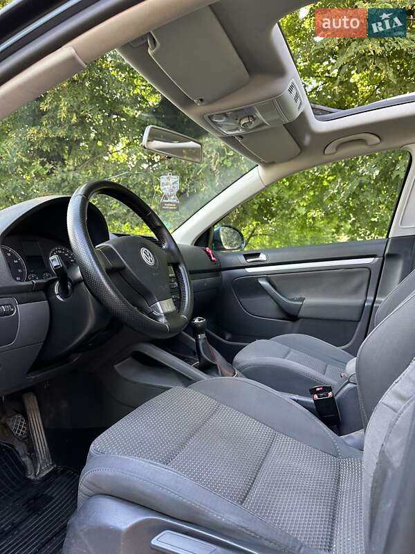 Універсал Volkswagen Golf 2008 в Хмільнику