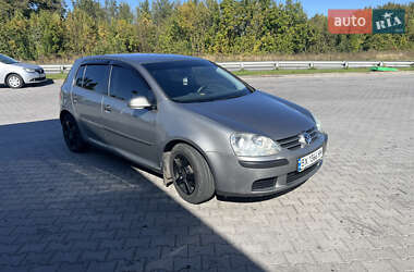 Хэтчбек Volkswagen Golf 2004 в Хмельницком