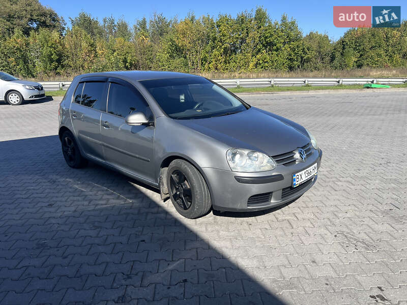 Volkswagen Golf 2004