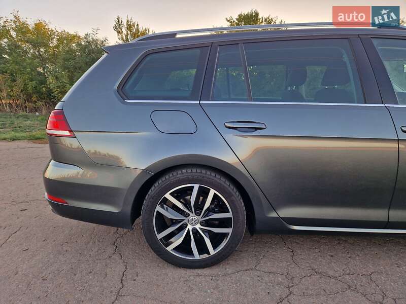 Универсал Volkswagen Golf 2019 в Кропивницком фото 21 Универсал Volkswagen Golf 2019 в Кропивницком