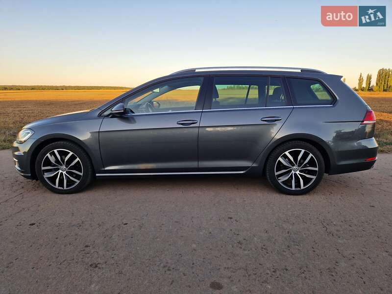 Универсал Volkswagen Golf 2019 в Кропивницком фото 26 Универсал Volkswagen Golf 2019 в Кропивницком