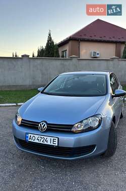 Хетчбек Volkswagen Golf 2010 в Мукачевому
