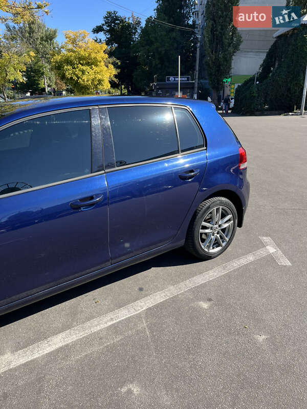 Хэтчбек Volkswagen Golf 2011 в Одессе
