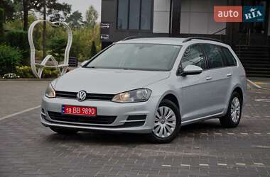 Універсал Volkswagen Golf 2015 в Сарнах