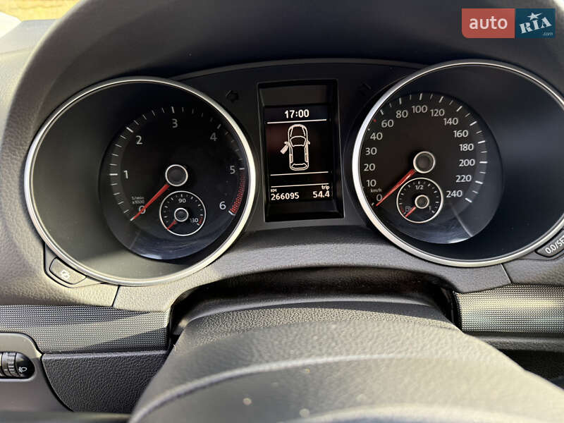 Хетчбек Volkswagen Golf 2012 в Вознесенську