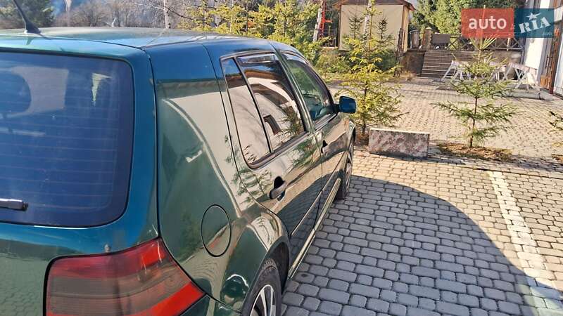 Хэтчбек Volkswagen Golf 1999 в Стрые