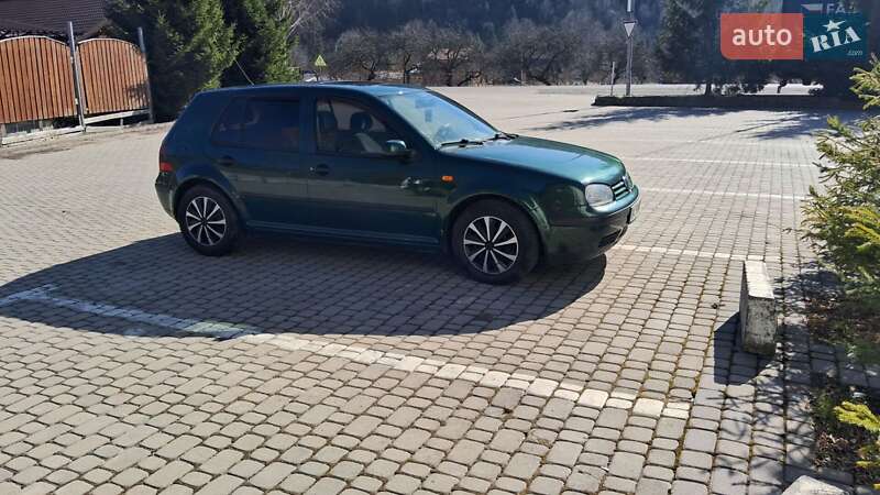 Хэтчбек Volkswagen Golf 1999 в Стрые