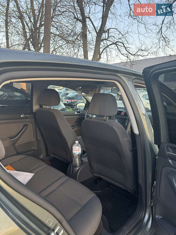 Хетчбек Volkswagen Golf 2007 в Одесі