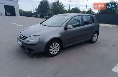 Хетчбек Volkswagen Golf 2004 в Немирові