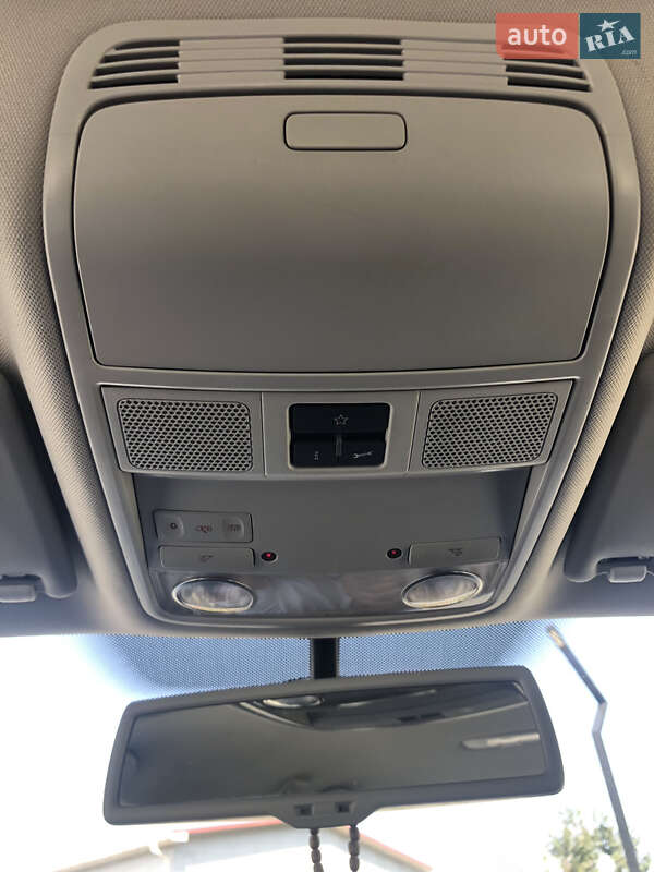 Универсал Volkswagen Golf 2010 в Луцке