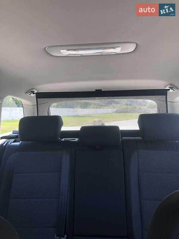 Универсал Volkswagen Golf 2010 в Луцке