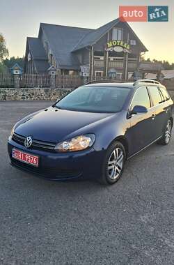 Універсал Volkswagen Golf 2010 в Рівному